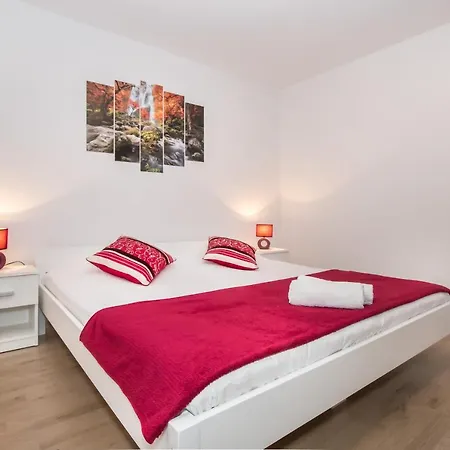 Apartment Maja